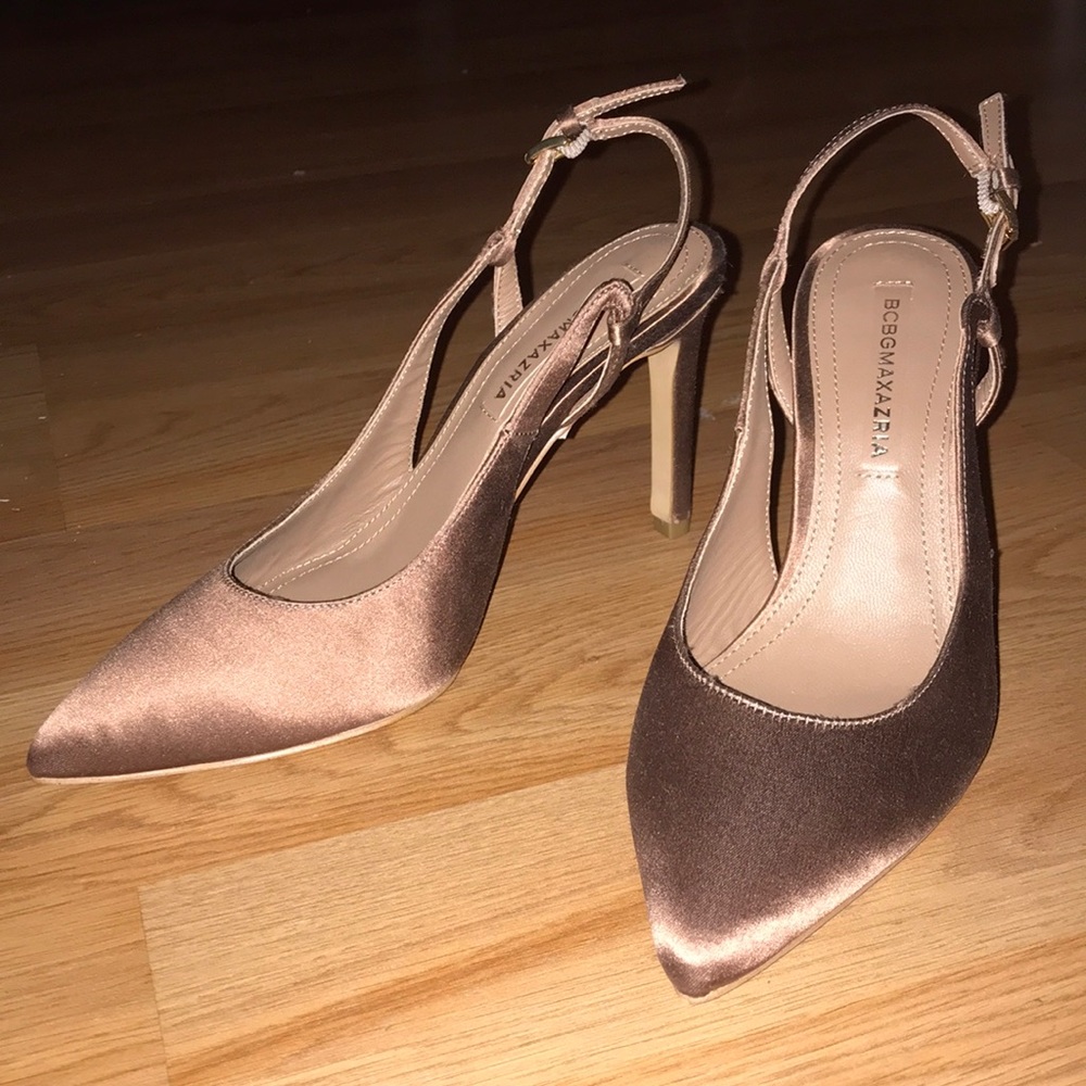 BCBGMAXAZRIA SATIN sling back heels